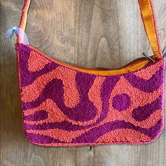 Pink & Orange Beaded Shoulder Bag with Textured Design 💜🧡💜 - Picture 1 of 7